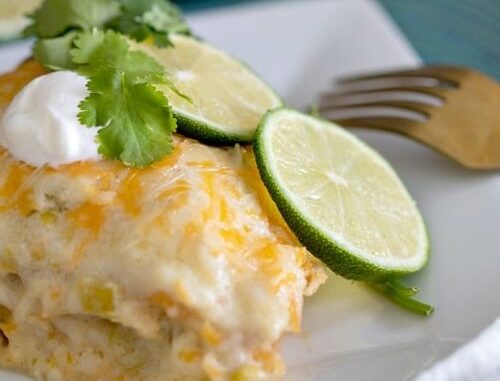 Crock-Pot-White-Chicken-Enchilada-Casserole